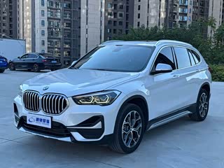 BMW X1, 2022 г., белый, 47 000 км BMW X1 2022 sDrive20Li комплектация «Стиль»