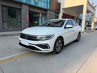 Volkswagen Bora, 2025 г., белый, 6 000 км Volkswagen Bora 2025 обновлённая версия 200TSI DSG комплектация «Юэсин Навигация»