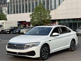 Volkswagen Sagitar, 2025 г., белый, 14 000 км Volkswagen Sagitar 2025 300TSI DSG комплектация «Чаоюэ»