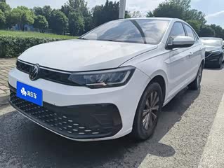 Volkswagen Lavida, 2023 г., белый, 47 300 км Volkswagen Lavida 2023 исполнение «Синьжуй» 1.5L автомат комплектация «Синьи»