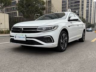 Volkswagen Bora, 2024 г., белый, 20 000 км Volkswagen Bora 2023 300TSI DSG комплектация «Цзуньсин»