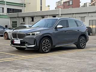 BMW X1, 2024 г., серебристый / серый, 15 000 км BMW X1 2023 sDrive25Li X设计套装