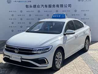 Volkswagen Bora, 2024 г., белый, 67 900 км Volkswagen Bora 2024 200TSI DSG Чансин версия
