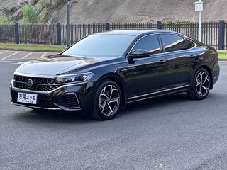 Volkswagen Passat, 2024 г., чёрный, 39 000 км Volkswagen Passat 2024 380TSI исполнение «Звёздное небо — Лунтэн»