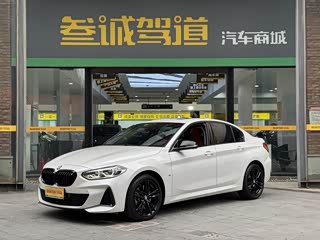BMW 1 серия, 2023 г., белый, 27 000 км BMW 1 серия 2023 125i пакет M Sport, исполнение «Ночь»