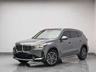 BMW X1, 2023 г., серебристый / серый, 18 000 км BMW X1 2023 sDrive20Li X设计套装