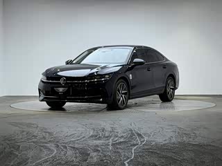 Volkswagen Magotan, 2024 г., синий, 29 000 км Volkswagen Magotan 2024 380TSI DSG комплектация «Суприм»