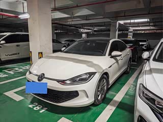 Volkswagen Lamando, 2023 г., белый, 42 000 км Volkswagen Lamando 2022 Lamando L 280TSI DSG комплектация «Сюаньла»