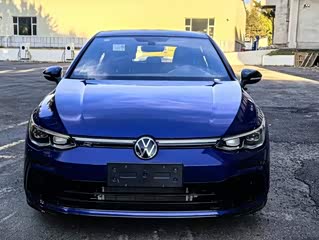 Volkswagen Golf, 2026 г., серебристый / серый, 2 300 км Volkswagen Golf 2023 280TSI DSG R-Line Lite