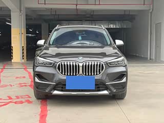 BMW X1, 2021 г., серебристый / серый, 40 000 км BMW X1 2021 xDrive25Li комплектация «Эксклюзив»