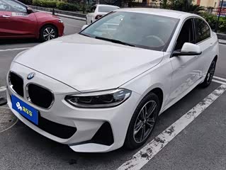 BMW 1 серия, 2021 г., белый, 26 300 км BMW 1 серия 2021 120i M Спорт