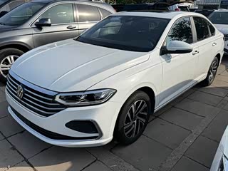 Volkswagen Lavida, 2024 г., белый, 39 000 км Volkswagen Lavida 2023 300TSI DSG комплектация «Маньи»