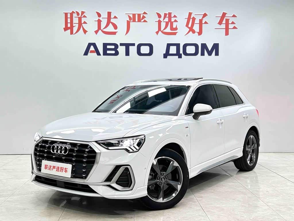 Audi Q3, 2023 г., белый, 20 600 км Audi 奥迪Q3, 2023 г., белый, 20 600 км