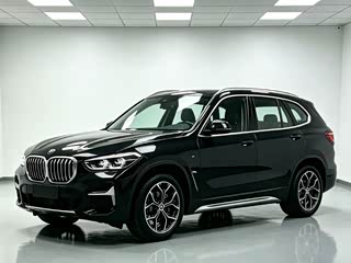 BMW X1, 2022 г., чёрный, 16 000 км BMW X1 2022 sDrive20Li комплектация «Эксклюзив»
