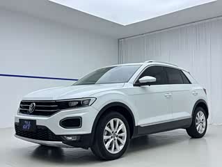 Volkswagen T-Roc, 2022 г., белый, 35 000 км Volkswagen T-Roc 2022 280TSI DSG одна ведущая ось Элита PLUS