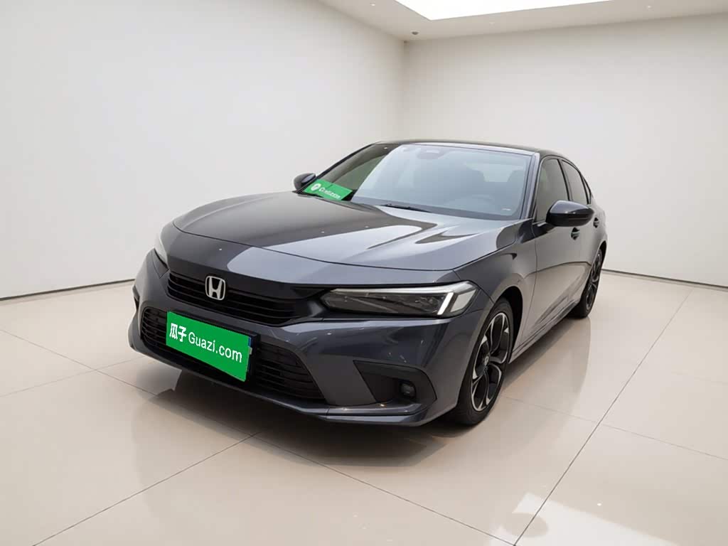 Honda Civic, 2023 г., серебристый / серый, 54 200 км Honda Civic, 2023 г., серебристый / серый, 54 200 км