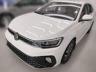 Volkswagen Lavida, 2024 г., белый, 35 000 км Volkswagen Lavida 2023 исполнение «Синьжуй» 1.5L автомат комплектация «Синьюань»