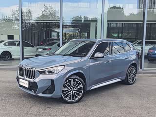 BMW X1, 2024 г., серебристый / серый, 33 000 км BMW X1 2023 xDrive25Li пакет M Sport