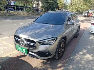 Mercedes-Benz 奔驰GLA, 2023 г., серебристый / серый, 59 800 км