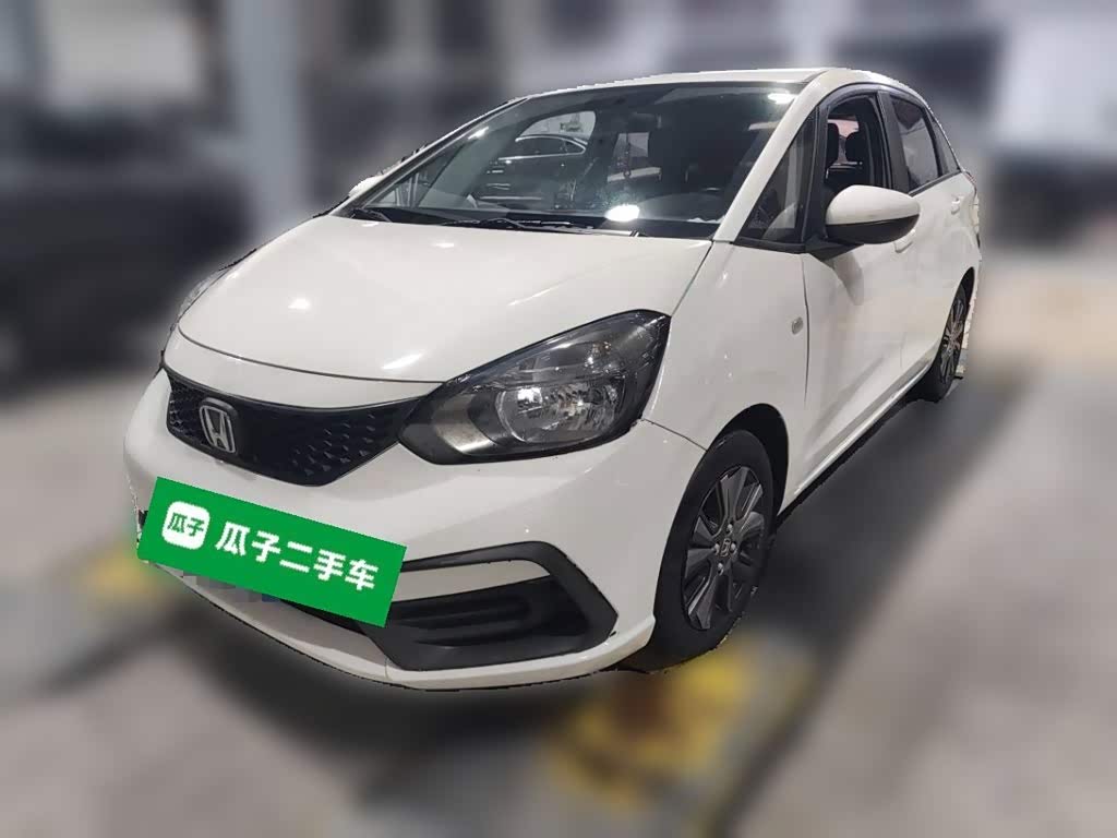 Honda 飞度, 2023 г., белый, 22 800 км Honda 飞度, 2023 г., белый, 22 800 км