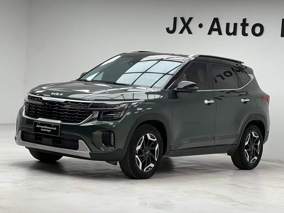 Kia 赛图斯, 2023 г., зелёный, 25 000 км Kia 赛图斯, 2023 г., зелёный, 25 000 км