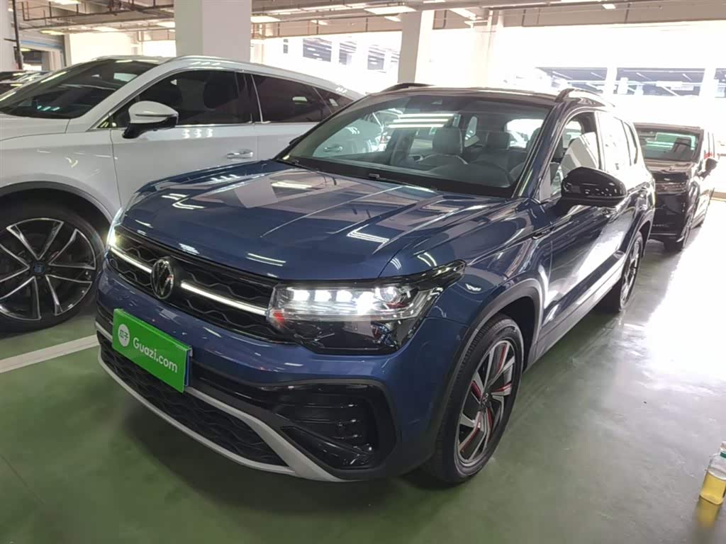 Volkswagen Tharu, 2026 г., синий, 1 400 км Volkswagen Tharu 2023 330TSI полный привод комплектация «Юэцзунь»