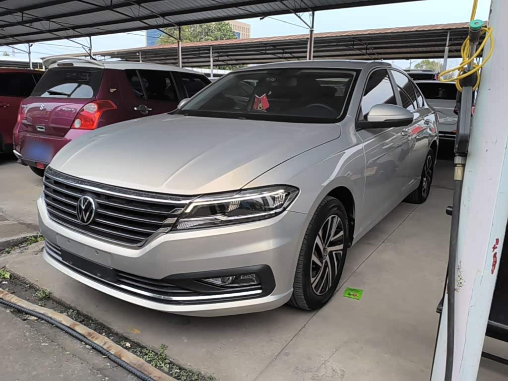 Volkswagen Lavida, 2022 г., шампань / коричневый, 25 100 км Volkswagen Lavida 2022 280TSI DSG Комфорт