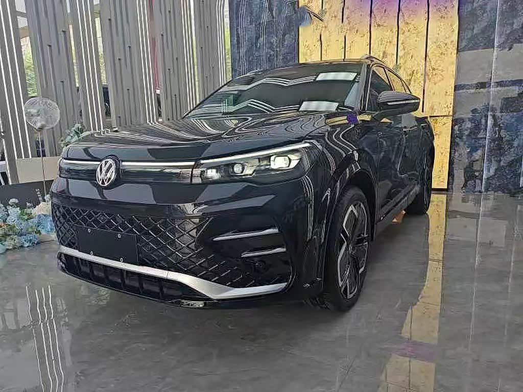 Volkswagen Tiguan L, 2025 г., чёрный, 6 700 км Volkswagen Tiguan L 2025 PRO 380TSI полный привод R-Line Чжицзунь версия