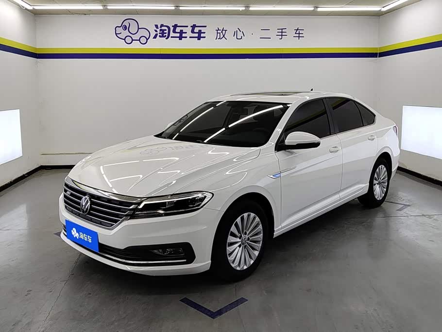 Volkswagen Lavida, 2021 г., белый, 49 300 км Volkswagen Lavida 2021 280TSI DSG Комфорт