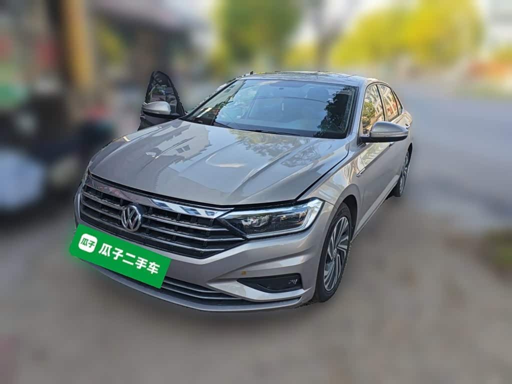 Volkswagen Sagitar, 2021 г., серебристый / серый, 74 100 км Volkswagen Sagitar 2021 280TSI DSG комплектация «Чаоюэ»