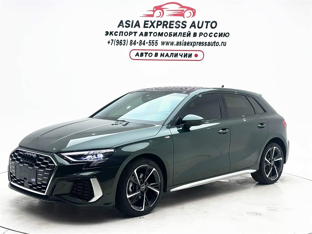 Audi A3, 2023 г., серебристый / серый, 41 000 км Audi A3, 2023 г., серебристый / серый, 41 000 км