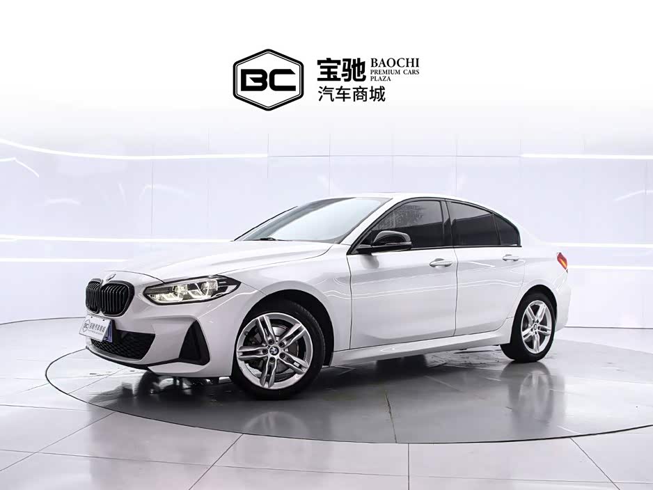 BMW 1 серия, 2022 г., белый, 55 000 км BMW 1 серия 2021 120i пакет M Sport, исполнение «Ночь»