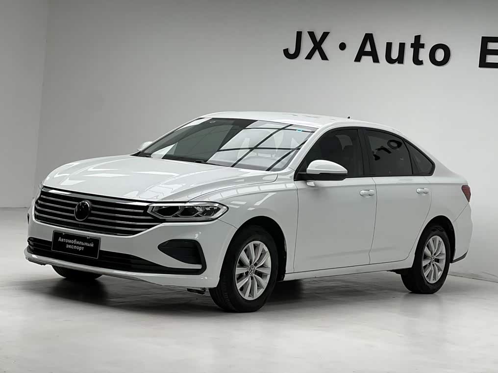 Volkswagen Lavida, 2023 г., белый, 70 000 км Volkswagen Lavida 2023 обновлённая версия 1.5L автомат Дэи версия