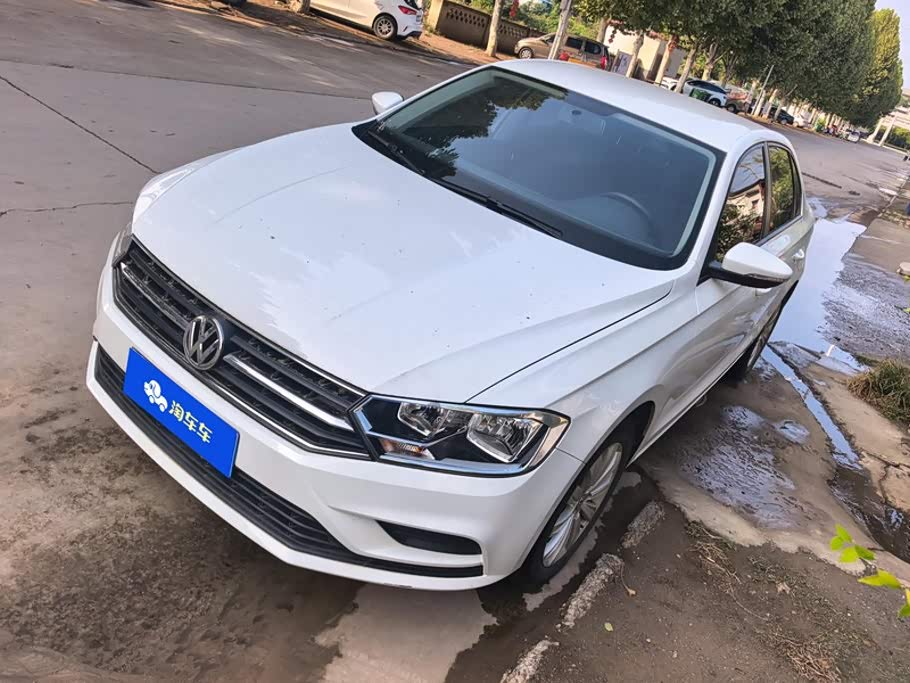 Volkswagen Bora, 2022 г., белый, 49 100 км Volkswagen Bora 2019 обновлённая версия Bora · Легенда 1.5L автомат, комплектация «Стиль» китайский экостандарт VI