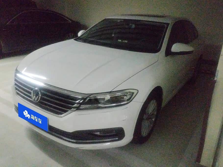Volkswagen Lavida, 2021 г., белый, 75 400 км Volkswagen Lavida 2021 280TSI DSG Комфорт