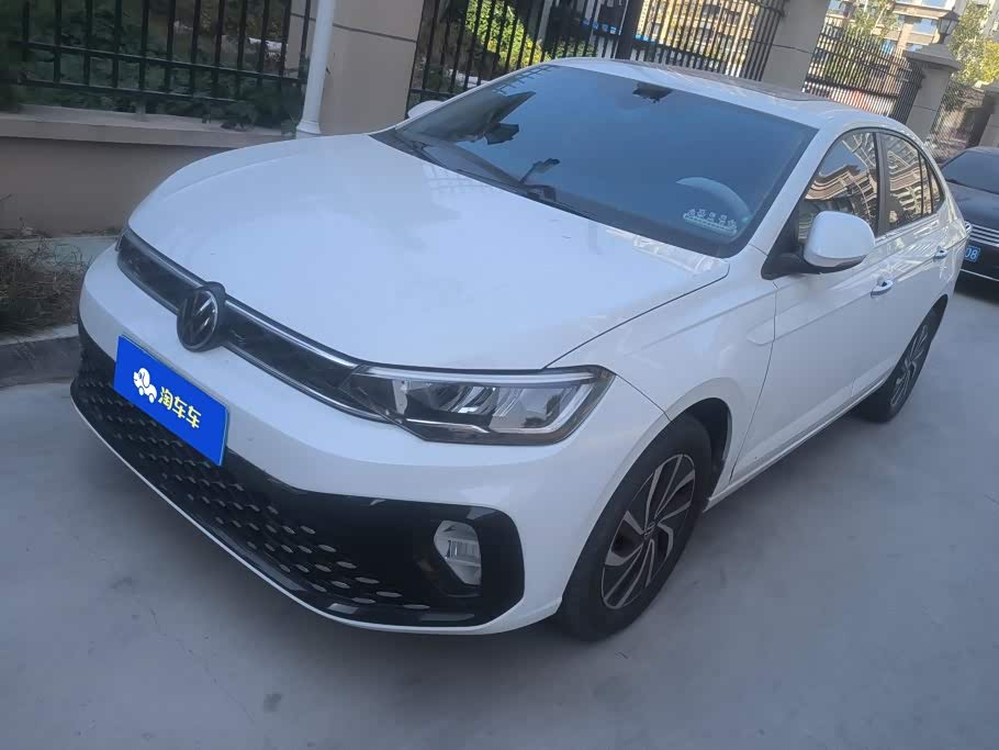 Volkswagen Lavida, 2023 г., белый, 19 600 км Volkswagen Lavida 2023 исполнение «Синьжуй» 1.5L автомат комплектация «Синьюань»