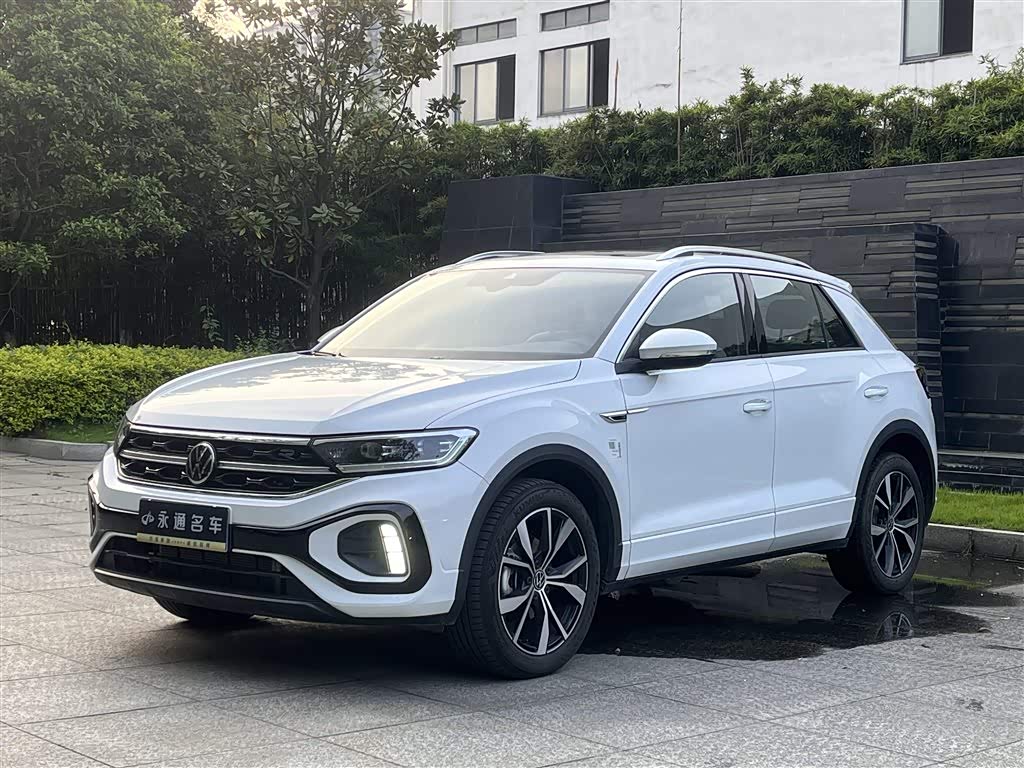 Volkswagen T-Roc, 2025 г., белый, 7 000 км Volkswagen T-Roc 2024 300TSI DSG одна ведущая ось Чэньгуан версия