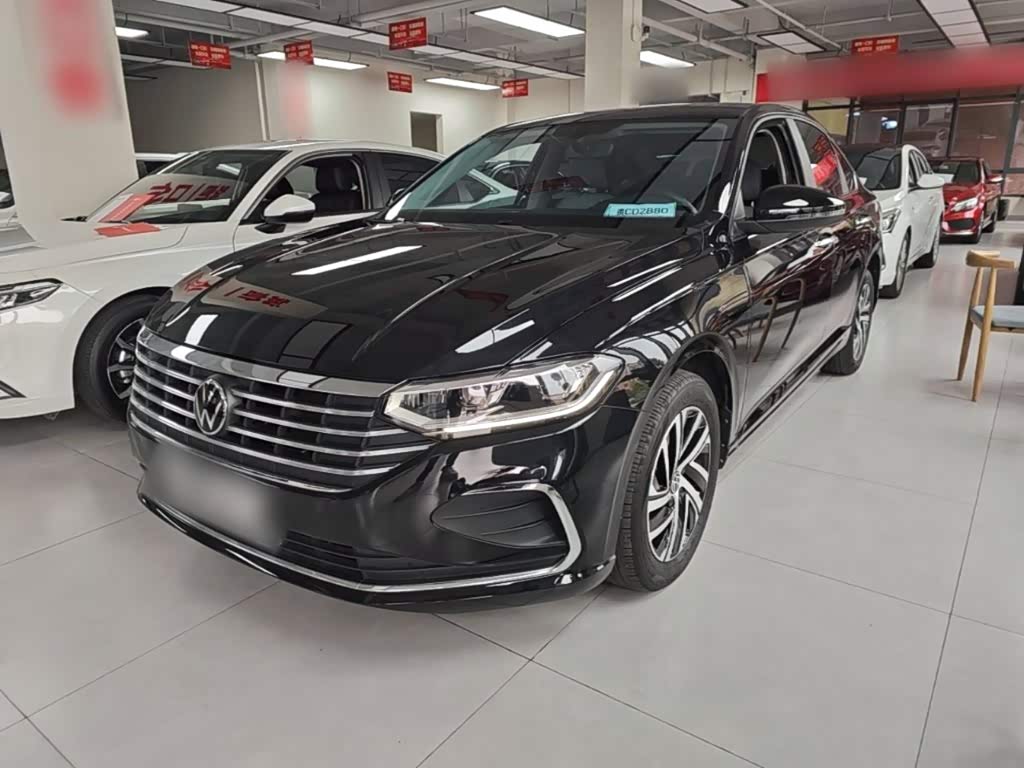 Volkswagen Lavida, 2023 г., чёрный, 39 200 км Volkswagen Lavida 2023 1.5L автомат комплектация «Маньи»