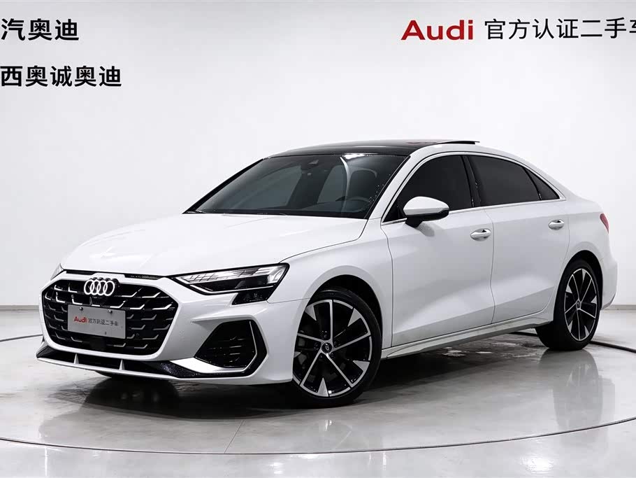Audi A3, 2025 г., белый, 3 700 км Audi A3, 2025 г., белый, 3 700 км