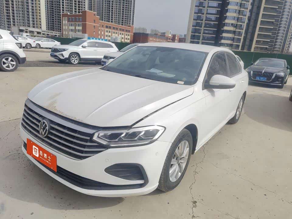 Volkswagen Lavida, 2024 г., белый, 70 000 км Volkswagen Lavida 2024 1.5L автомат Дэи версия