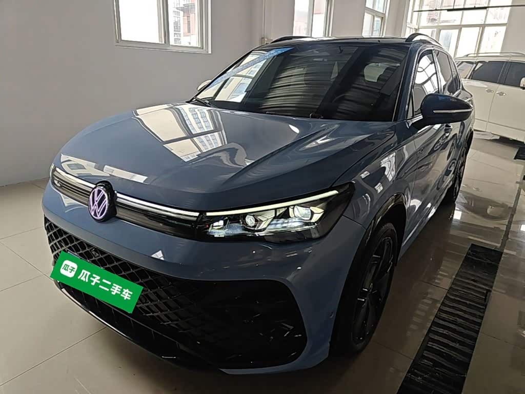 Volkswagen Tiguan L, 2024 г., синий, 5 500 км Volkswagen Tiguan L 2024 PRO 380TSI полный привод R-Line Чжицзунь версия