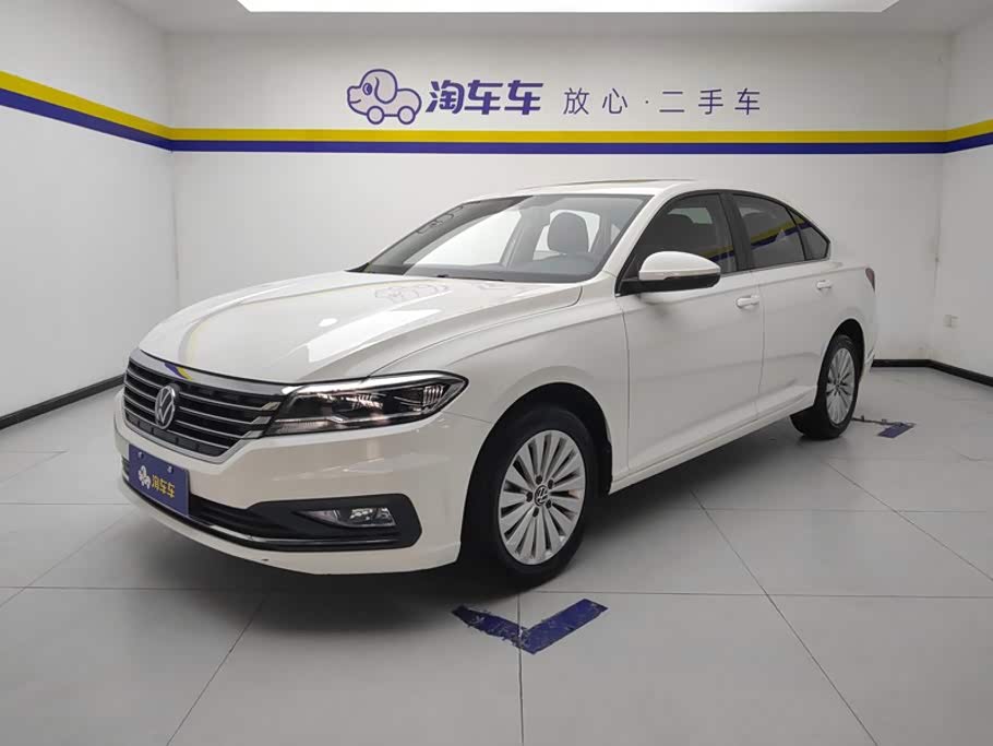 Volkswagen Lavida, 2021 г., белый, 72 100 км Volkswagen Lavida 2021 280TSI DSG Комфорт