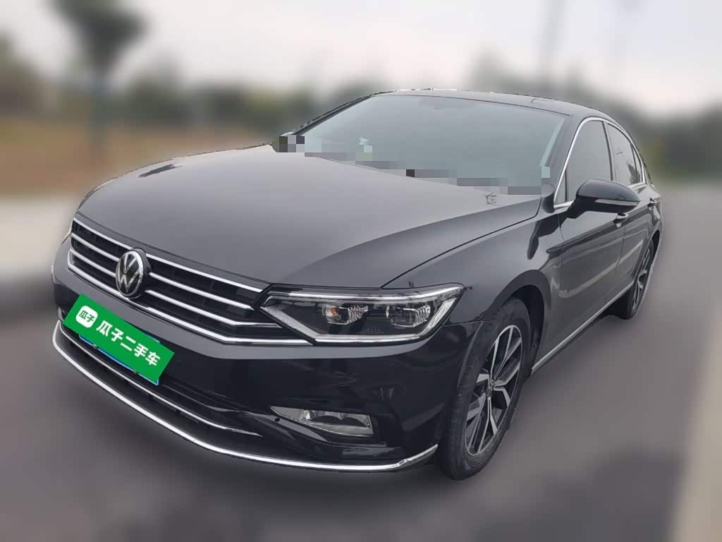 Volkswagen Magotan, 2021 г., чёрный, 31 100 км Volkswagen Magotan 2020 330TSI DSG комплектация «Лидер»