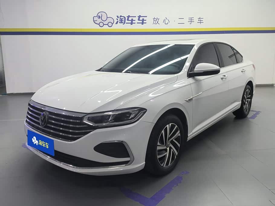Volkswagen Lavida, 2022 г., белый, 52 200 км Volkswagen Lavida 2023 280TSI DSG комплектация «Маньи»
