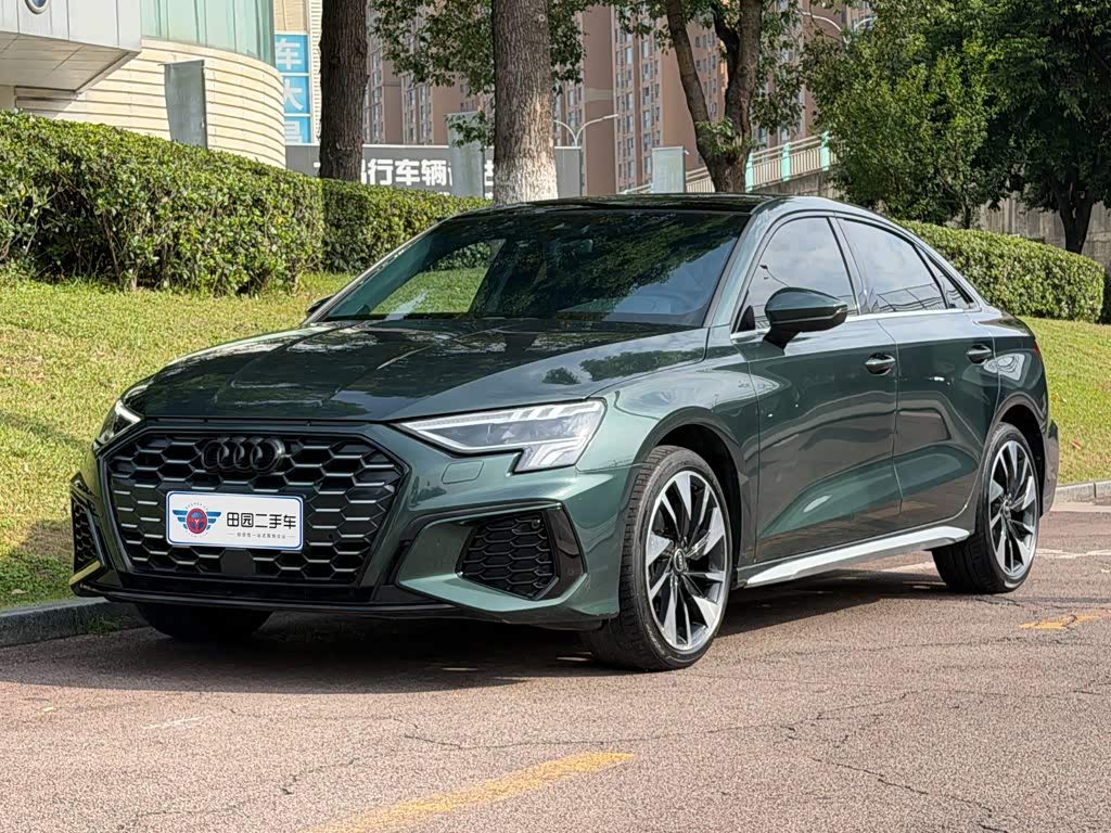 Audi A3, 2023 г., чёрный, 71 000 км Audi A3, 2023 г., чёрный, 71 000 км