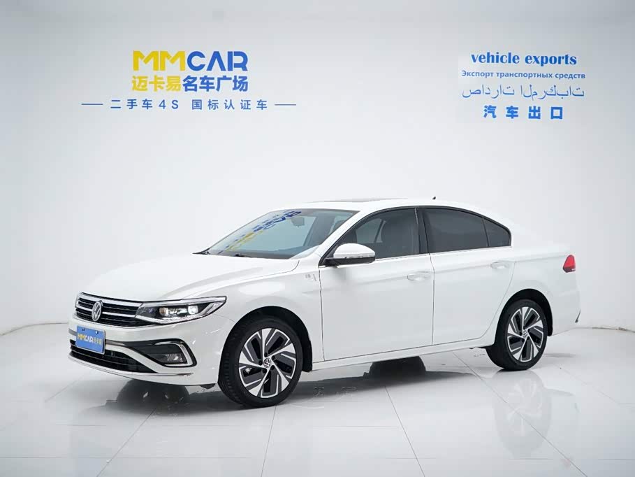 Volkswagen Bora, 2024 г., белый, 19 000 км Volkswagen Bora 2023 200TSI DSG Юэсин PROверсия