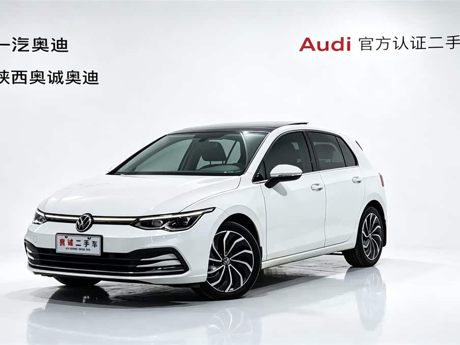 Volkswagen Golf, 2022 г., белый, 28 500 км Volkswagen Golf 2021 280TSI DSG Pro стартовая серия версия