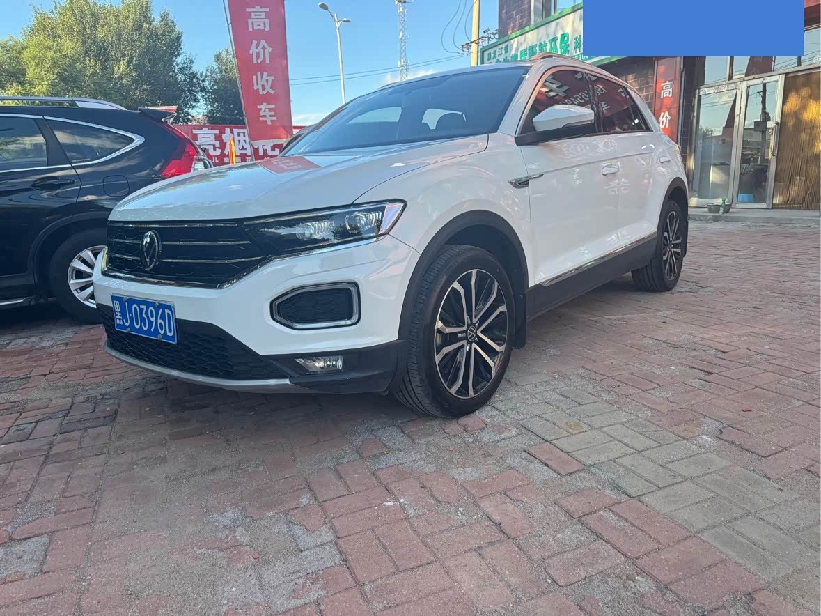 Volkswagen T-Roc, 2022 г., белый, 70 000 км Volkswagen T-Roc 2021 280TSI DSG одна ведущая ось Комфорт Чжилянь версия