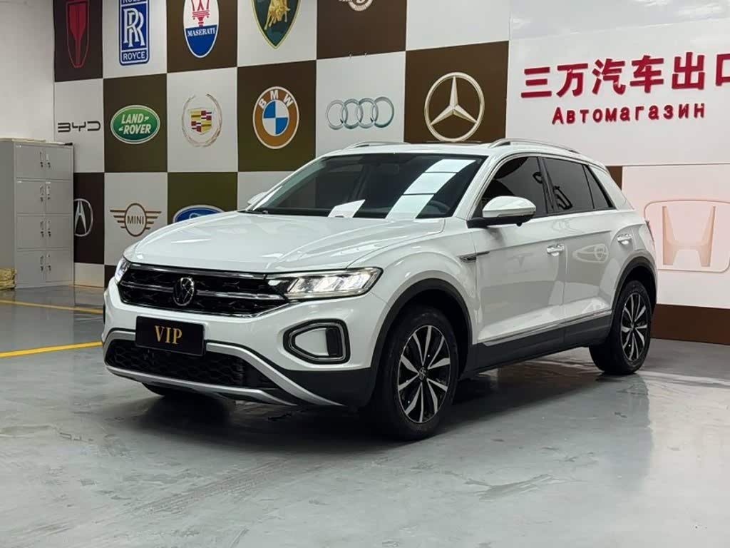 Volkswagen T-Roc, 2023 г., белый, 22 000 км Volkswagen T-Roc 2023 280TSI DSG одна ведущая ось Шигуан версия