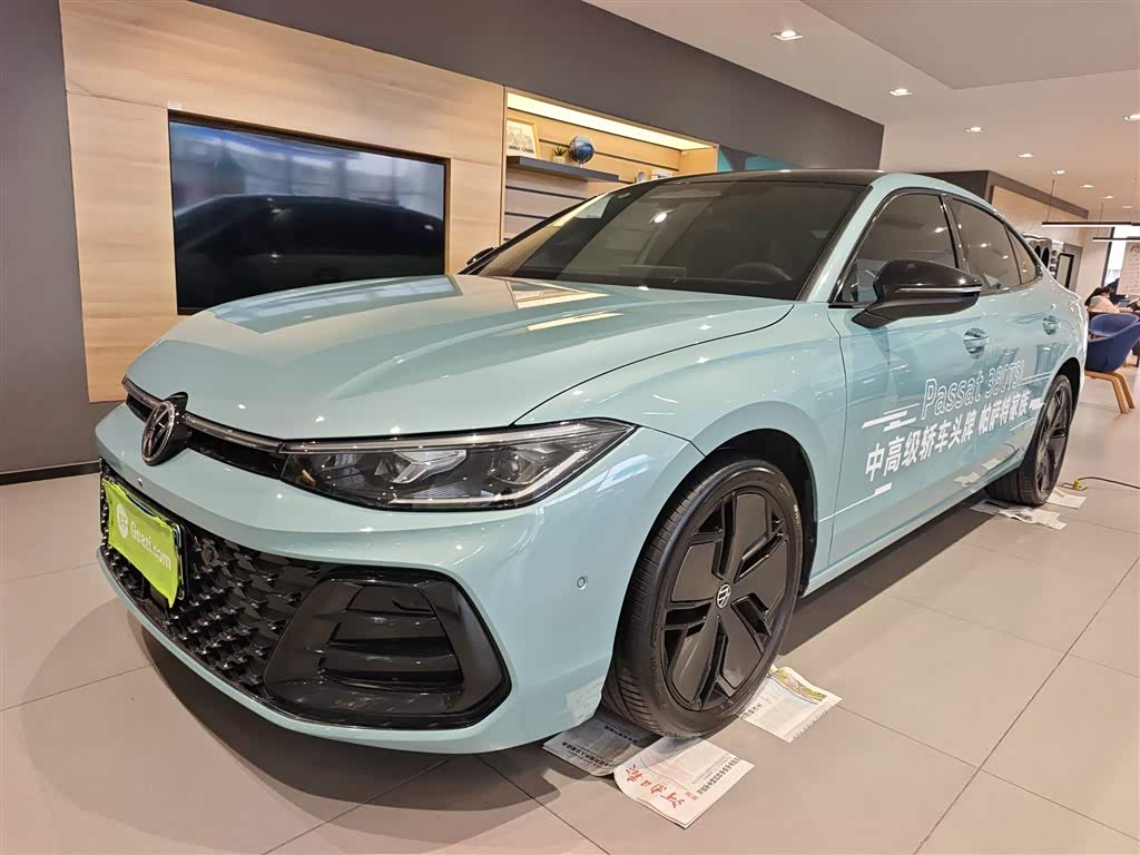 Volkswagen Passat, 2024 г., зелёный, 4 700 км Volkswagen Passat 2025 Pro 380TSI исполнение «Звёздное небо» Лунцзунь версия